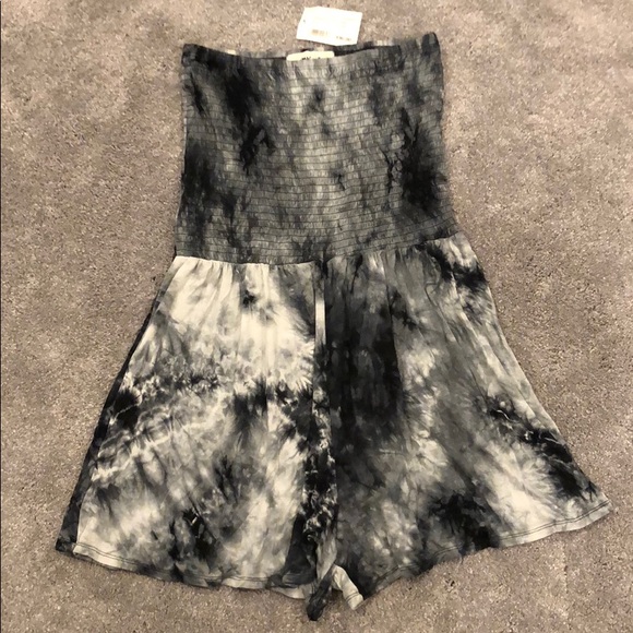 NWT tie dye romper - size L - Picture 2 of 4
